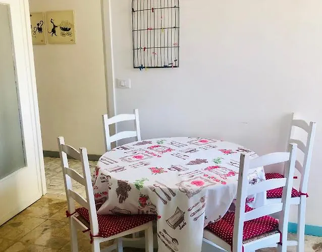 Apartamento Peaceful 1 Minute Walk To The