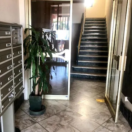 Peaceful 1 Minute Walk To The Apartment *