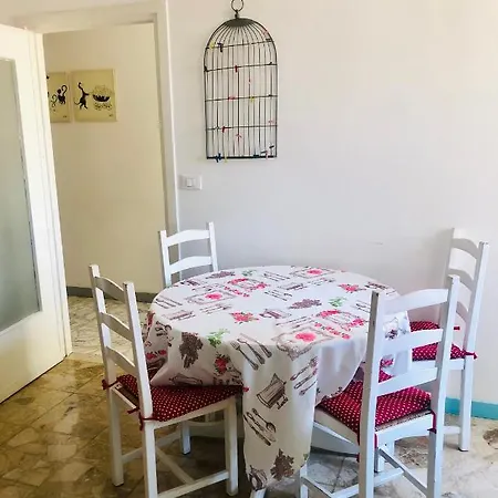 Apartment Peaceful 1 Minute Walk To The